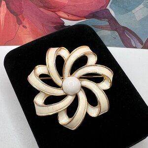 Crown Trifari White Enamel Pinwheel Flower Brooch